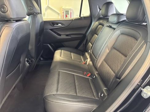 Used 2026 Chevrolet Equinox LT w/ Convenience Package II AWD/4WD image 17