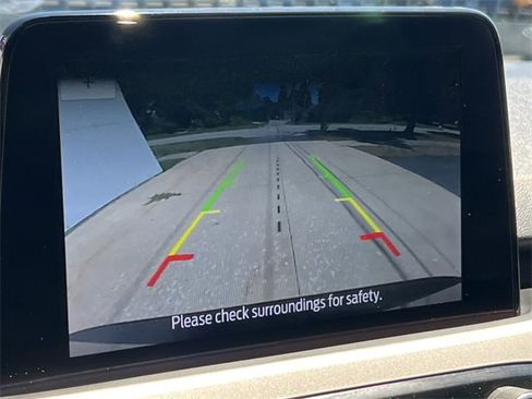 Used 2022 Ford Escape SE image 21