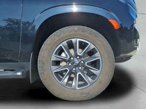 Used 2021 Chevrolet Suburban Z71 AWD/4WD image 9