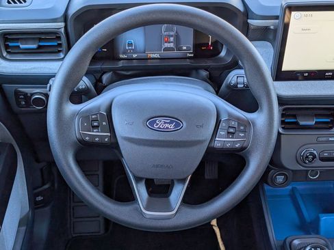 New 2025 Ford Maverick XLT image 9