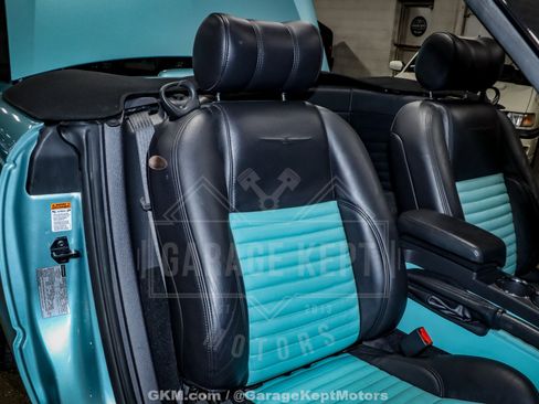 Used 2002 Ford Thunderbird Deluxe image 97