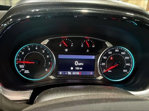 Used 2023 Chevrolet Traverse LT FWD image 13