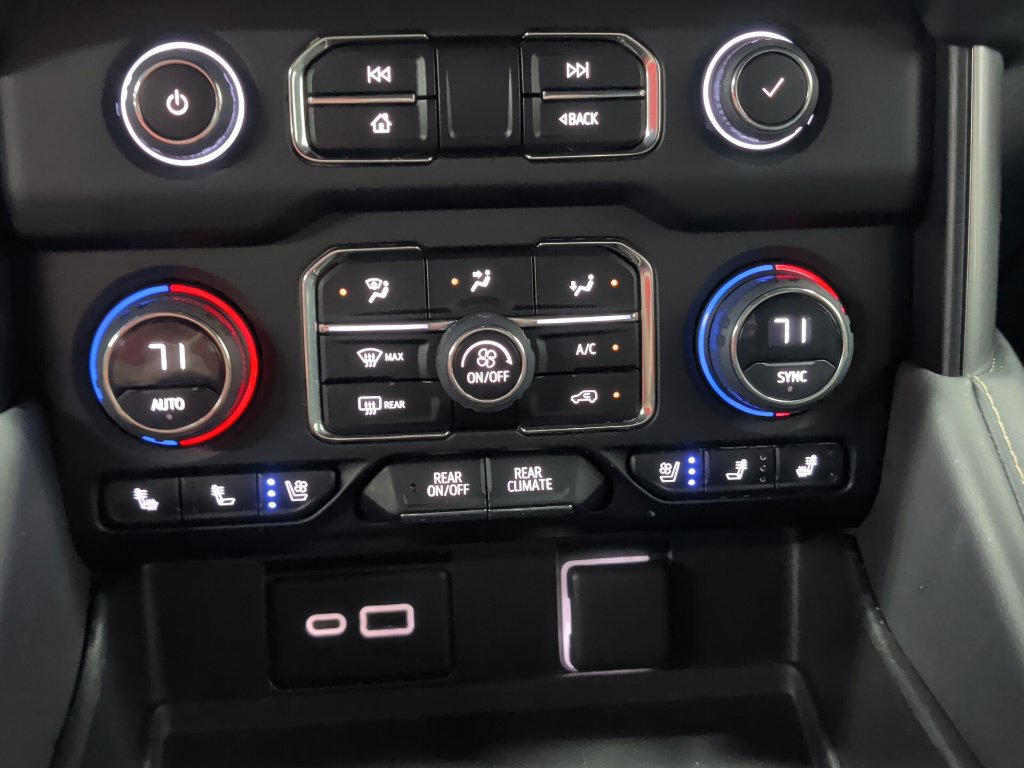 Used 2023 Chevrolet Tahoe Premier AWD/4WD image 19