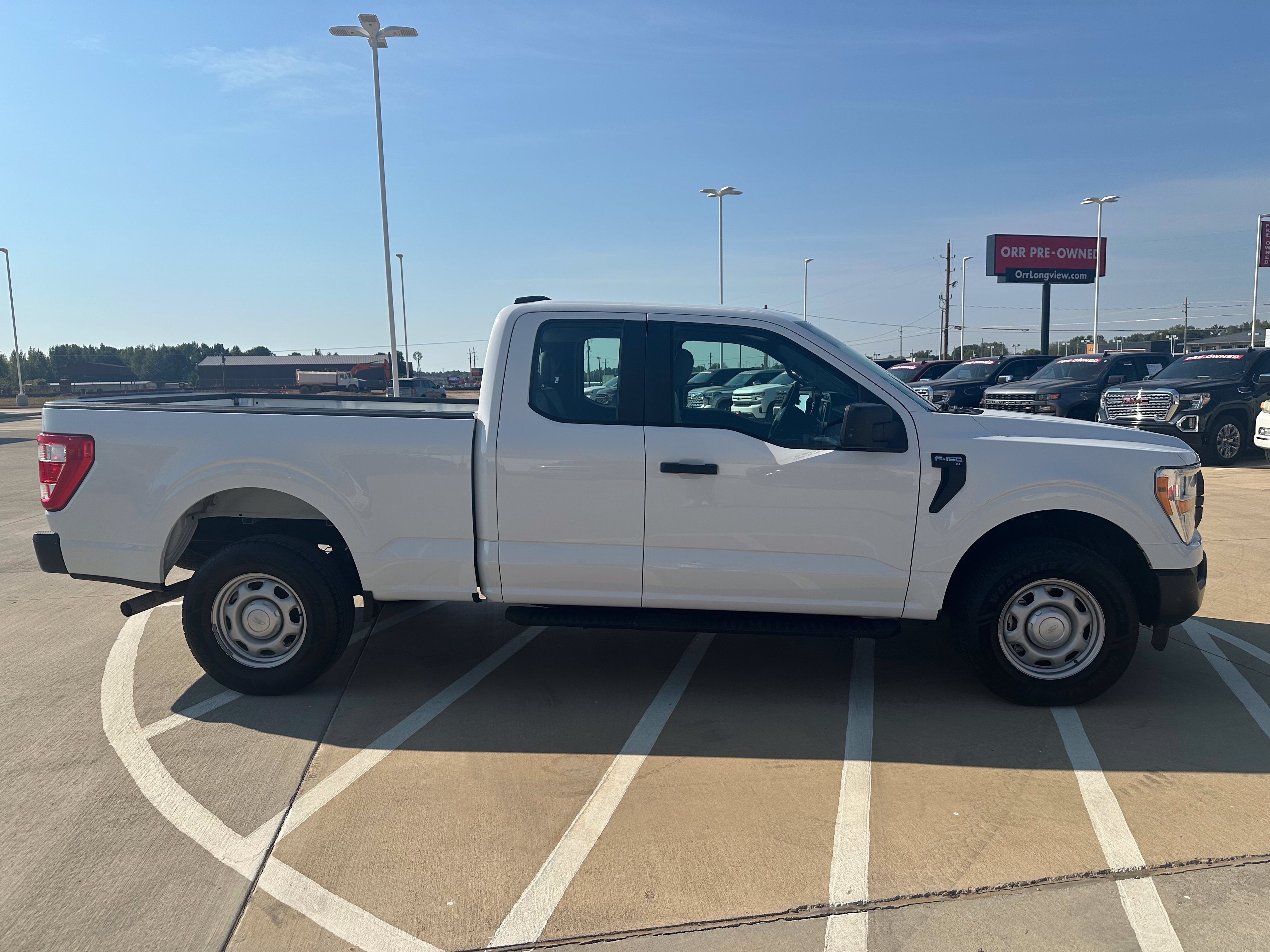 Used 2022 Ford F150 XL w/ Equipment Group 101A High AWD/4WD image 9