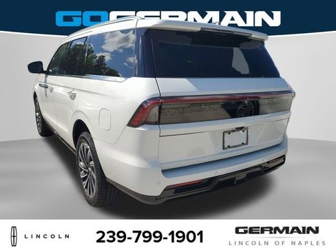 New 2025 Lincoln Navigator Black Label image 10