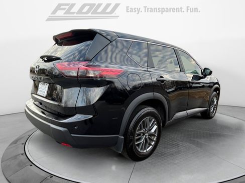 Used 2025 Nissan Rogue S image 7