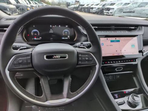 New 2026 Jeep Grand Cherokee L Limited image 33