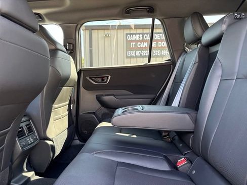 New 2026 Subaru Outback Limited AWD/4WD image 14