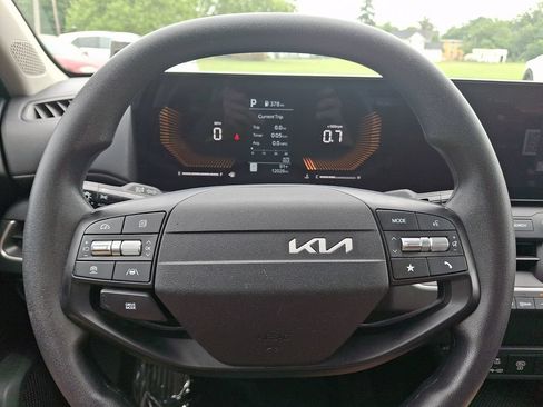Certified 2025 Kia K4 FWD image 19