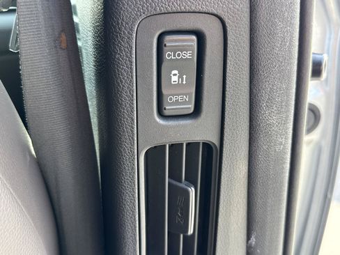 Used 2019 Honda Odyssey EX-L image 30
