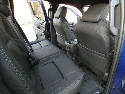 Used 2025 Toyota Tacoma TRD Off-Road w/ TRD Off Road Upgrade Package image 34