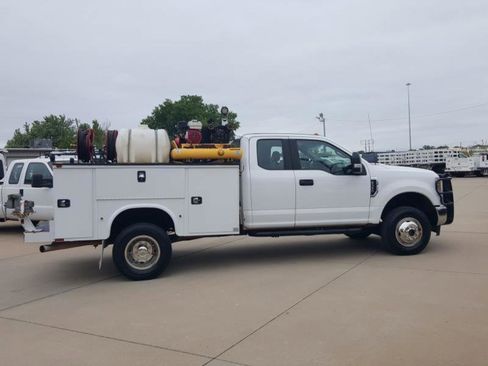Used 2018 Ford F350 XL w/ Power Equipment Group AWD/4WD image 6