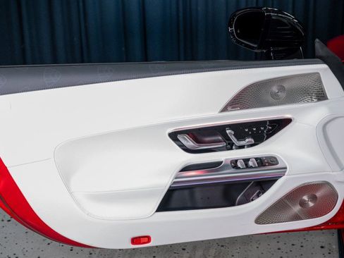 Certified 2026 Mercedes-Benz Maybach SL 680 image 19