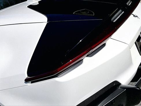 Used 2026 Ferrari 12Cilindri image 23