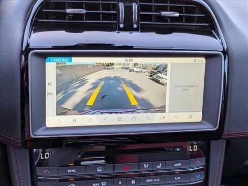 Used 2017 Jaguar F-PACE S AWD/4WD image 15