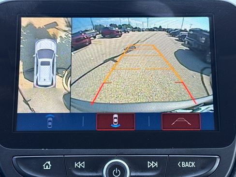 Used 2018 Chevrolet Equinox Premier AWD/4WD image 24