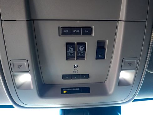 Used 2018 GMC Sierra 1500 Denali image 17