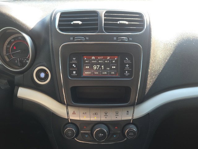 Used 2020 Dodge Journey SE w/ SE Popular Equipment Group FWD image 27