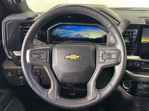 Used 2024 Chevrolet Silverado 3500 High Country w/ High Country Premium Package image 9