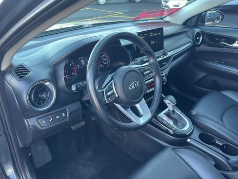 Used 2021 Kia Forte EX image 6