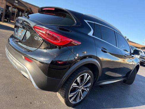 Used 2018 INFINITI QX30 Premium w/ Navigation Package AWD/4WD image 52