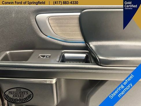 Certified 2025 Ford Expedition Platinum AWD/4WD image 15