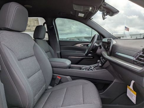 New 2026 Chevrolet Traverse LT w/ Midnight/Sport Edition FWD image 28