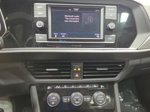 Used 2021 Volkswagen Jetta R-Line FWD image 30