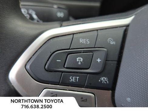 Used 2024 Volkswagen Tiguan Wolfsburg Edition image 20