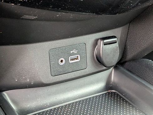 Used 2021 Nissan Rogue Sport SV FWD image 35