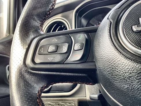 Used 2024 Jeep Gladiator Mojave w/ Safety Group AWD/4WD image 24