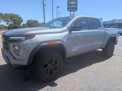 New 2025 GMC Canyon Elevation w/ Convenience Package