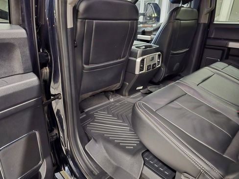 Used 2021 Ford F250 Lariat image 35