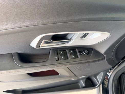 Used 2016 Chevrolet Equinox LT FWD image 12
