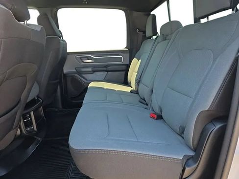 Used 2022 RAM 1500 Big Horn AWD/4WD image 16