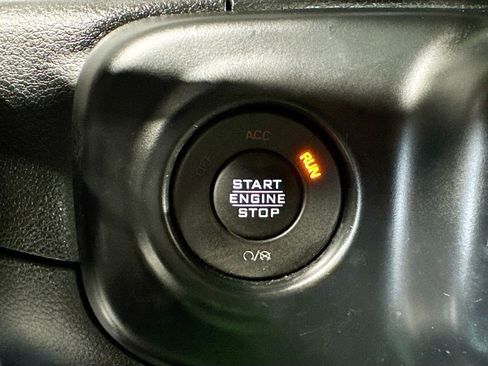 Used 2023 Jeep Wrangler Unlimited Sahara w/ Safety Group AWD/4WD image 18