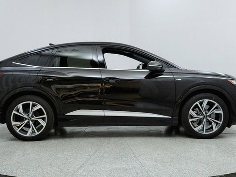 Used 2024 Audi Q4 e-tron Premium w/ Convenience Package image 6