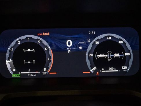 Used 2025 Toyota Tacoma TRD Off-Road image 17