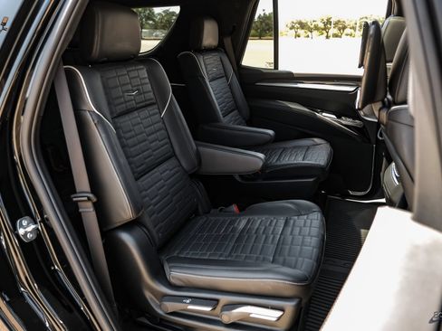 Used 2026 Cadillac Escalade V w/ LPO, ONYX Package AWD/4WD image 74