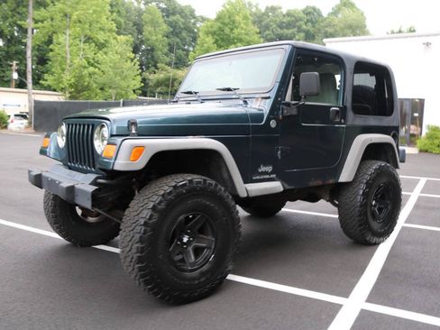 Used 2006 Jeep Wrangler X w/ Tire & Wheel Group (Ecco) AWD/4WD image 24
