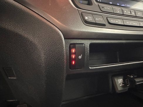 Used 2022 Honda Pilot Sport image 47