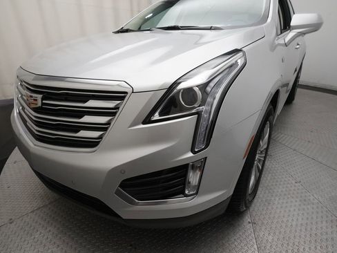 Used 2018 Cadillac XT5 Luxury w/ Driver Awareness Package AWD/4WD image 25