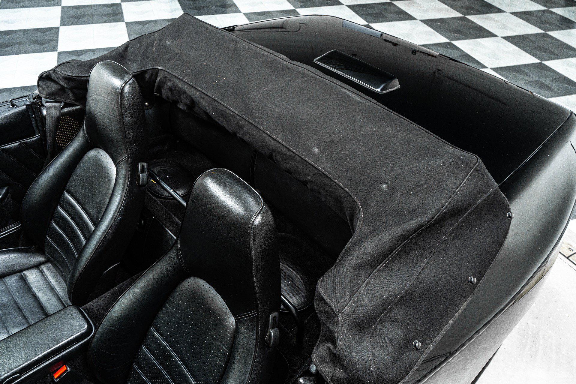 Used 1992 Porsche 968 Cabriolet RWD image 37