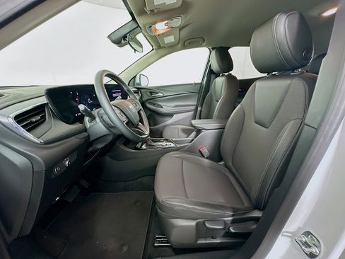 Used 2025 Buick Encore GX Preferred image 13