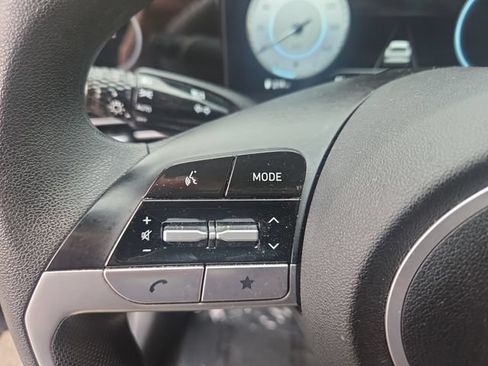 Used 2024 Hyundai Elantra SEL FWD image 20