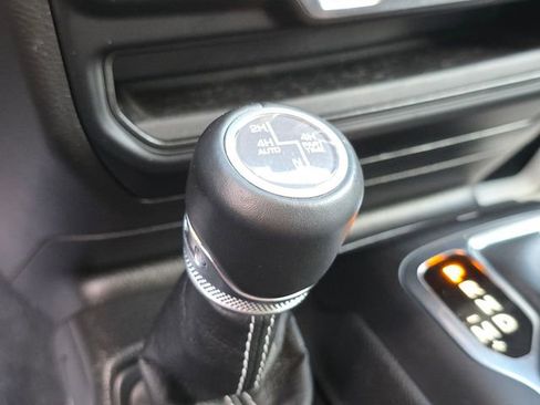 Used 2023 Jeep Wrangler Unlimited Sahara AWD/4WD image 34
