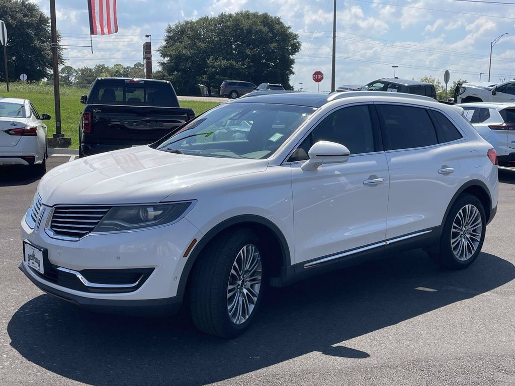 Used 2016 Lincoln MKX Reserve w/ Technology Package AWD/4WD image 7