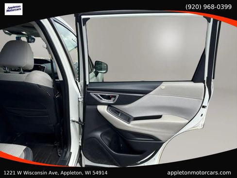 Used 2019 Subaru Forester Premium AWD/4WD image 29