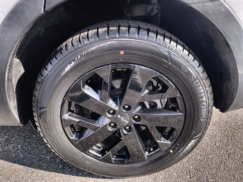 Certified 2022 Kia Sorento S image 10