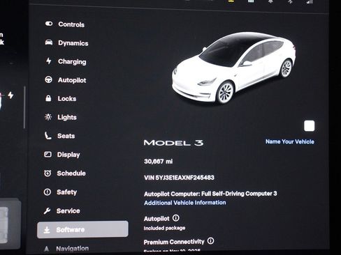 Used 2022 Tesla Model 3 Standard Range image 25